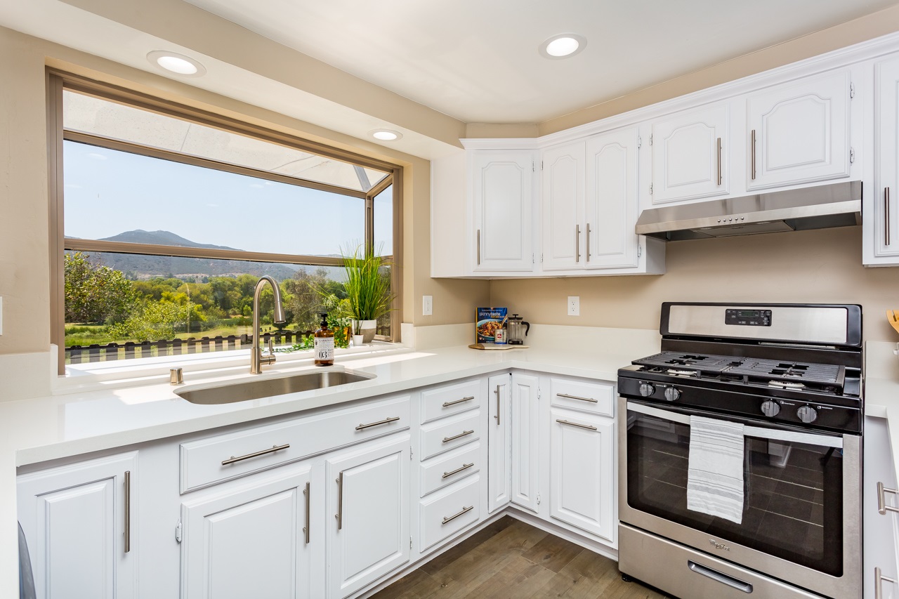 9029 Inverness Road Santee, CA 92071 - Photo 5 of 25