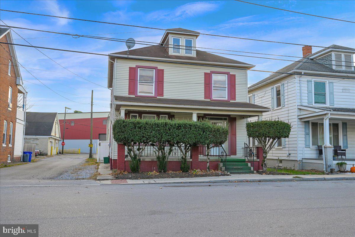 511 Stock Street Hanover, PA 17331 - Photo 2 of 40 Gallery Image 2