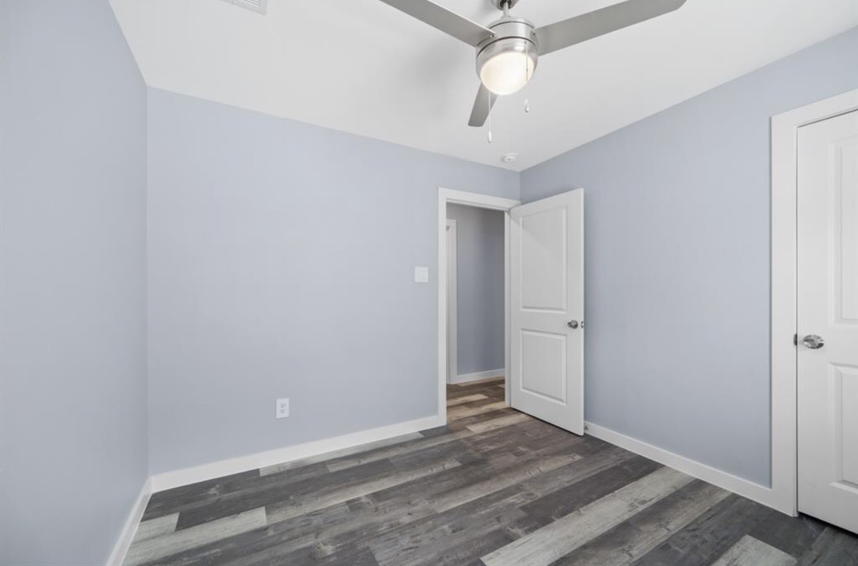 622 Maple Way Houston, TX 77015 - Photo 12 of 19 wooden floor in an empty room