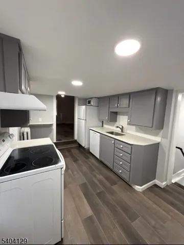 $2,300 | 57 Bridge Street, Milford, NJ 08848