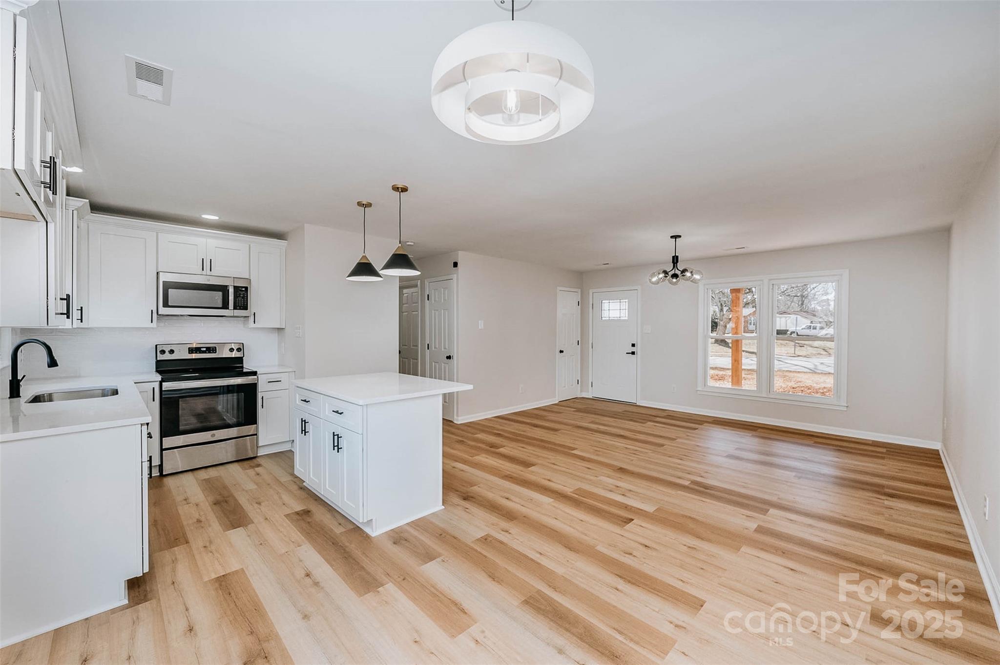 915 Tilden Road Charlotte, NC 28214 - Photo 13 of 26 Gallery Image 13