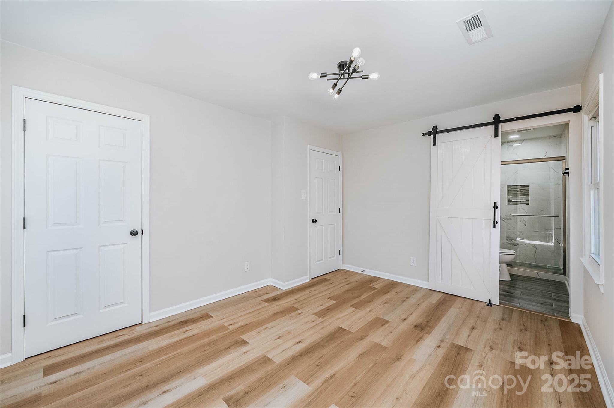 915 Tilden Road Charlotte, NC 28214 - Photo 18 of 26 Gallery Image 18