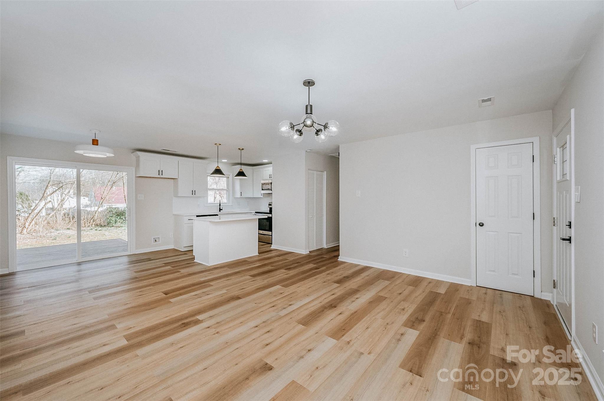915 Tilden Road Charlotte, NC 28214 - Photo 9 of 26 Gallery Image 9