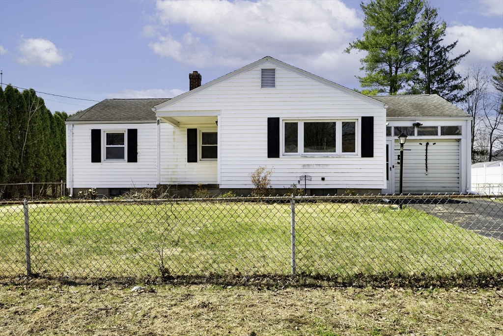 5 Helm Street South Hadley, MA 01075 - Photo 5 of 36