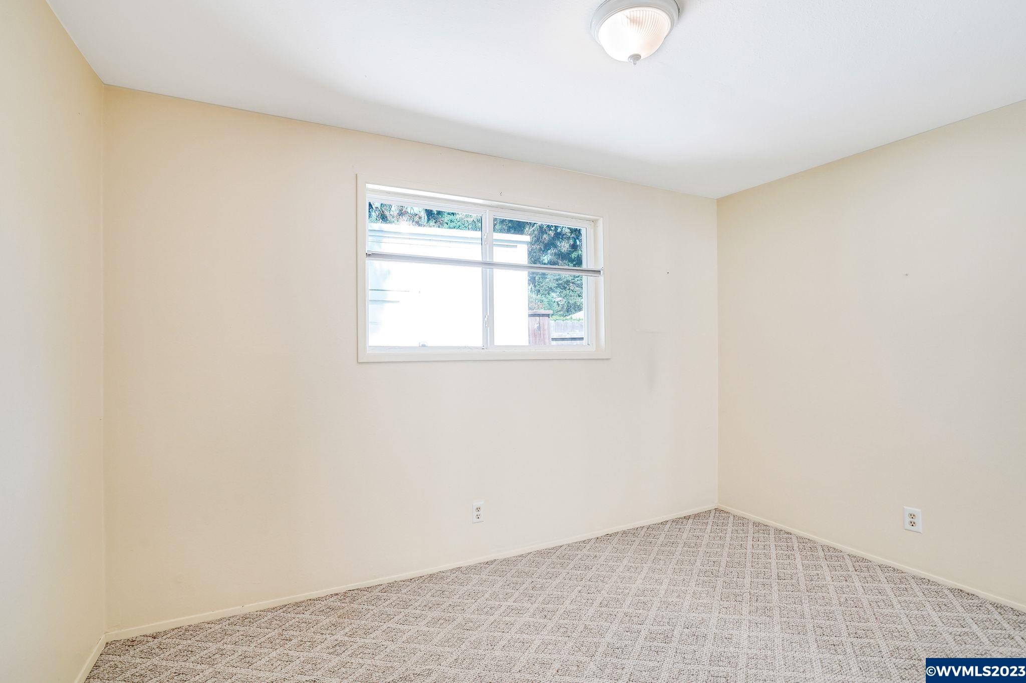910 Fabry Road Southeast Salem, OR 97306 - Photo 14 of 33