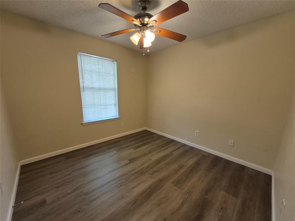 825 Springhill Drive Burleson, TX 76028 - Photo 12 of 22