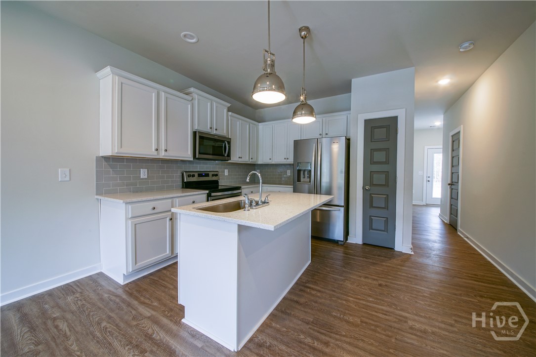 305 Lorien Way Athens, GA 30607 - Photo 2 of 13