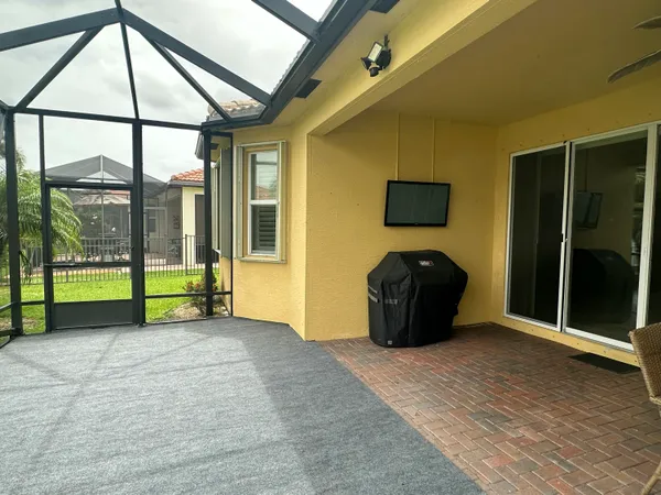 $415,000 | 11922 Southwest Crestwood Circle, Port St. Lucie, FL 34987