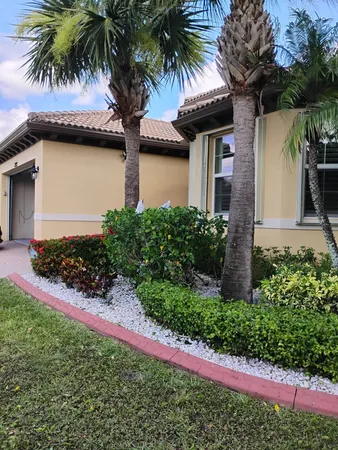 $415,000 | 11922 Southwest Crestwood Circle, Port St. Lucie, FL 34987