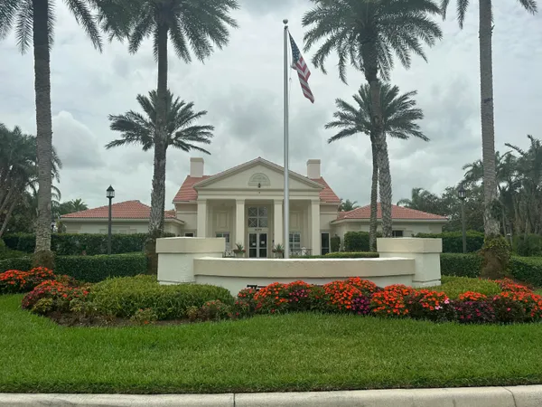 $415,000 | 11922 Southwest Crestwood Circle, Port St. Lucie, FL 34987