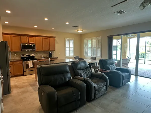 $415,000 | 11922 Southwest Crestwood Circle, Port St. Lucie, FL 34987