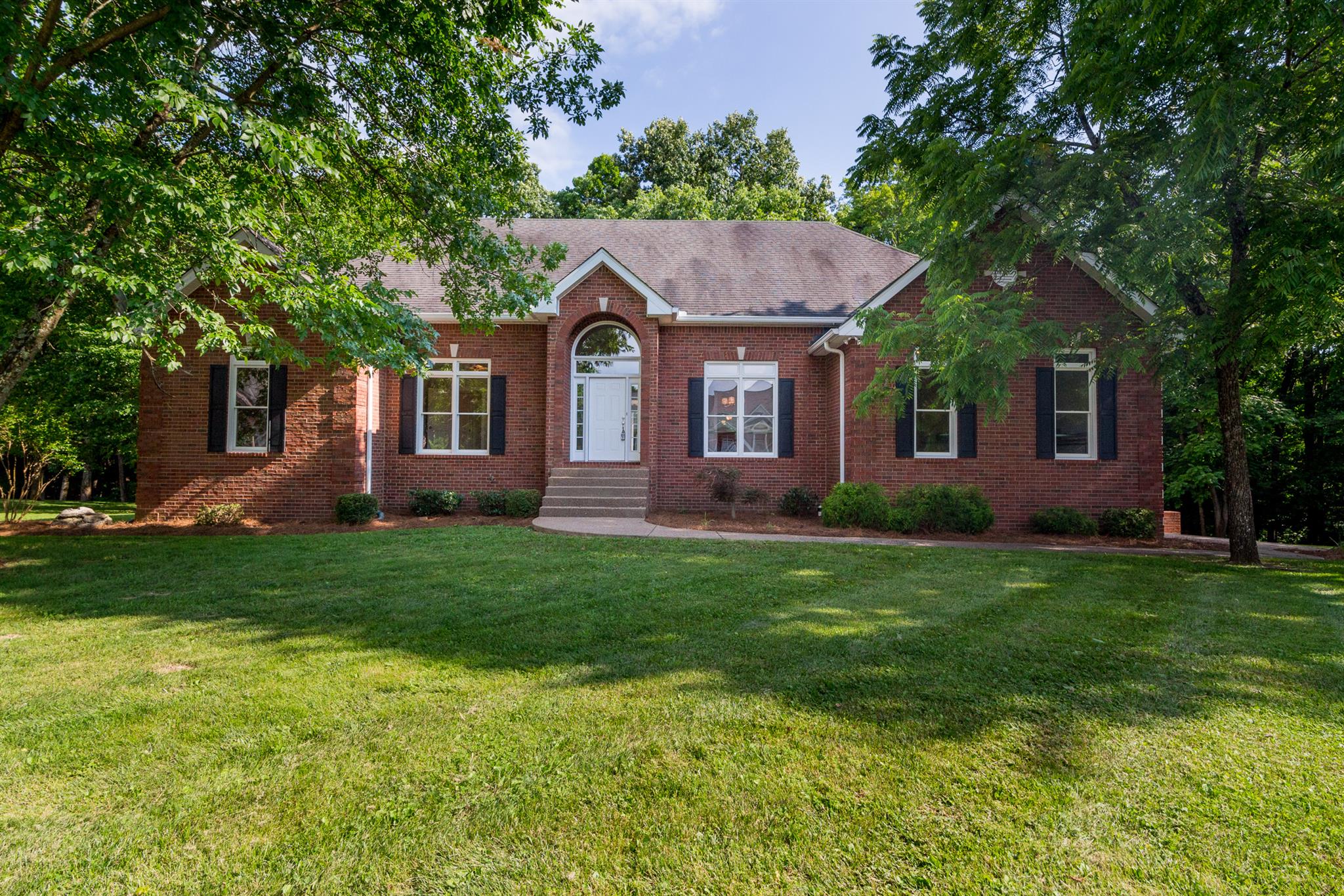 2032 Blue Ribbon Downs Lebanon, TN 37087 - Photo 1 of 29 Gallery Image 1