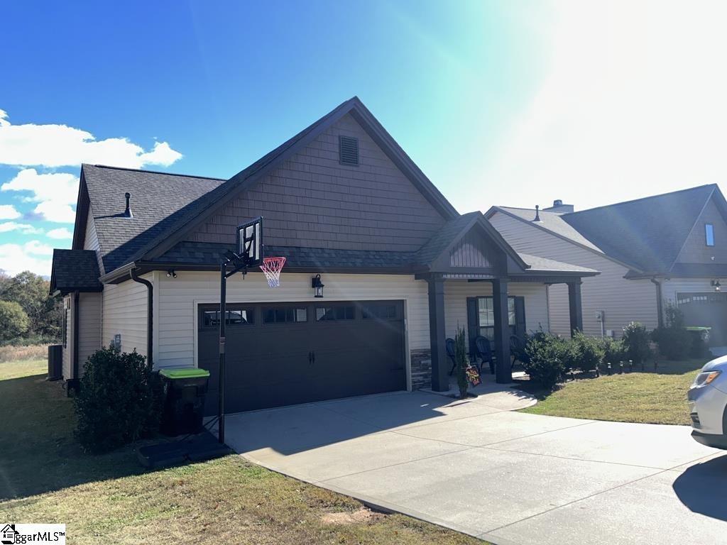 535 Woodcock Road Pelzer, SC 29669 - Photo 2 of 22