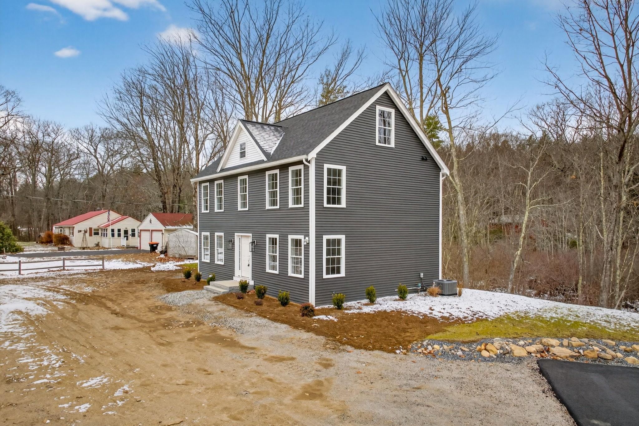 335 Raymond Road Chester, NH 03036 - Photo 3 of 49