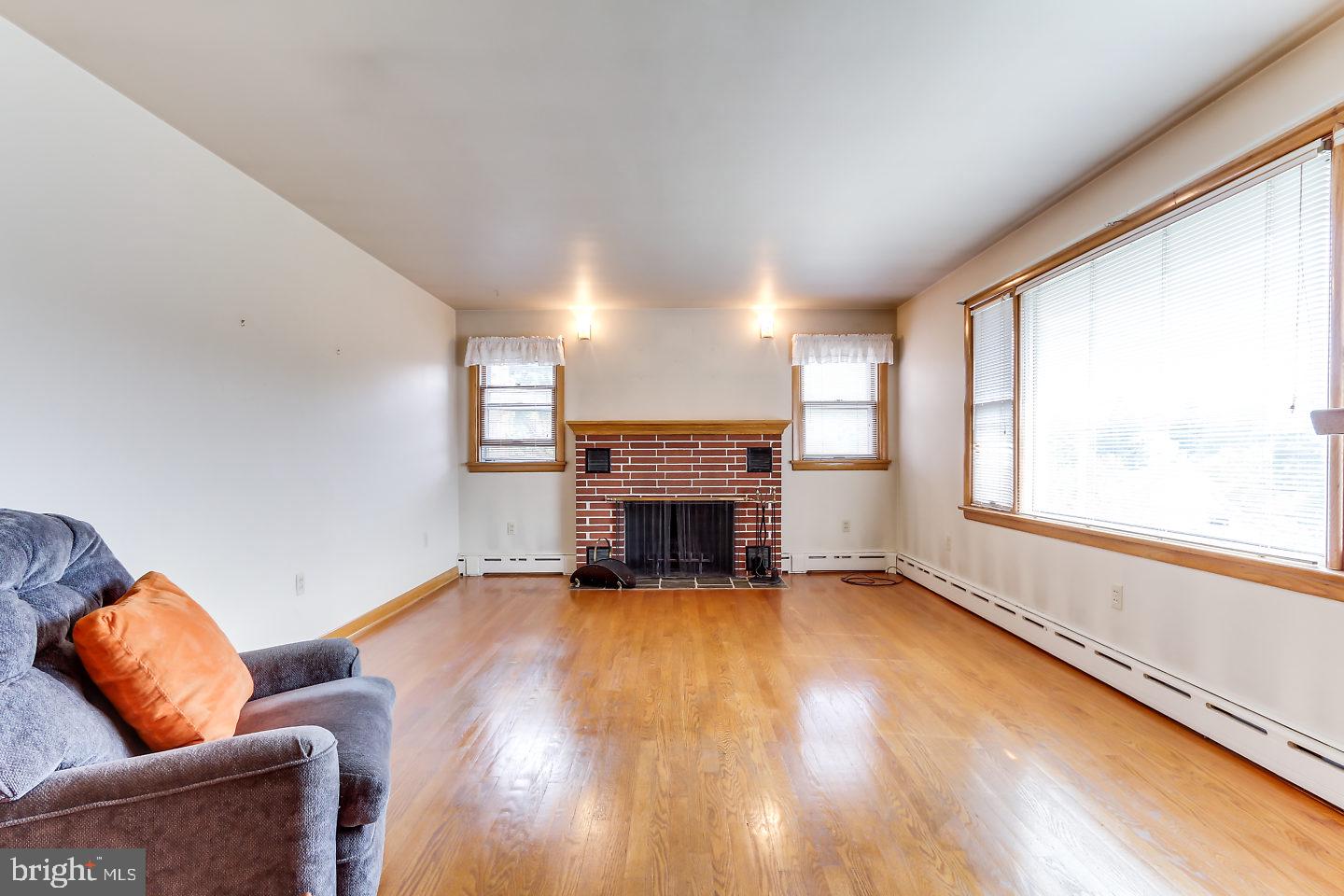 388 Pleasant View Road Hummelstown, PA 17036 - Photo 4 of 25 Gallery Image 4