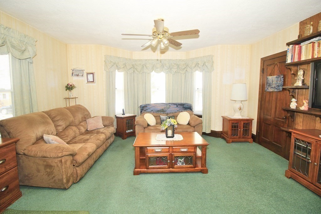 195 Millbury Street Worcester, MA 01610 - Photo 16 of 40