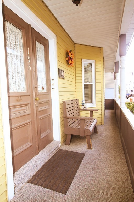 195 Millbury Street Worcester, MA 01610 - Photo 2 of 40