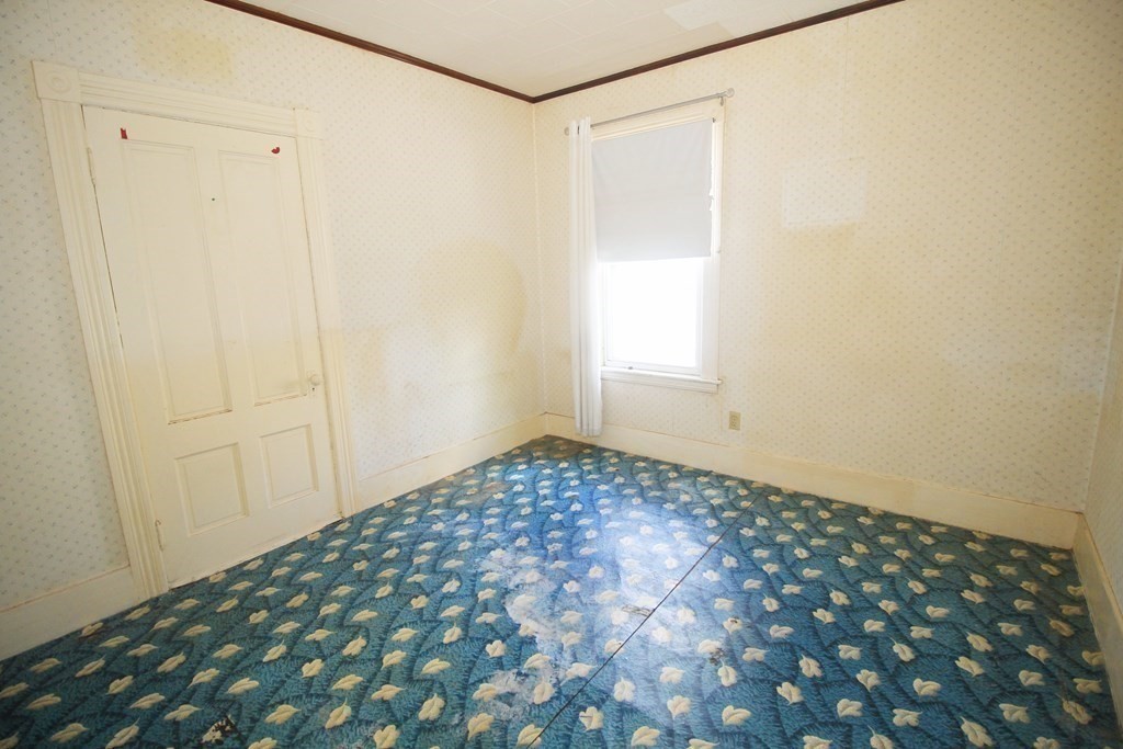 195 Millbury Street Worcester, MA 01610 - Photo 23 of 40