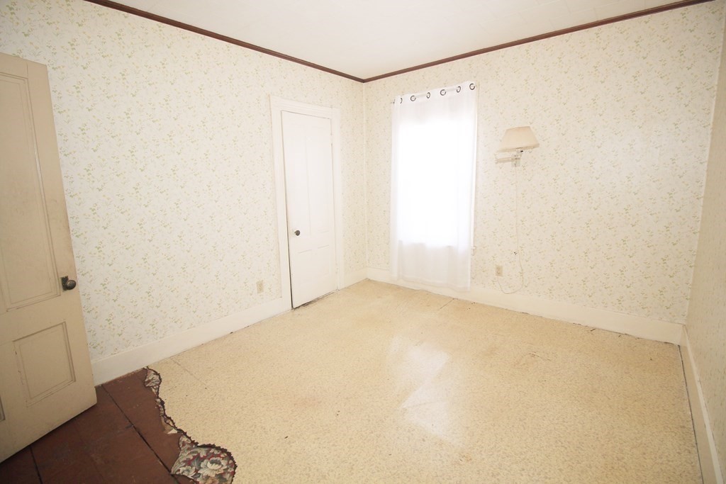 195 Millbury Street Worcester, MA 01610 - Photo 24 of 40