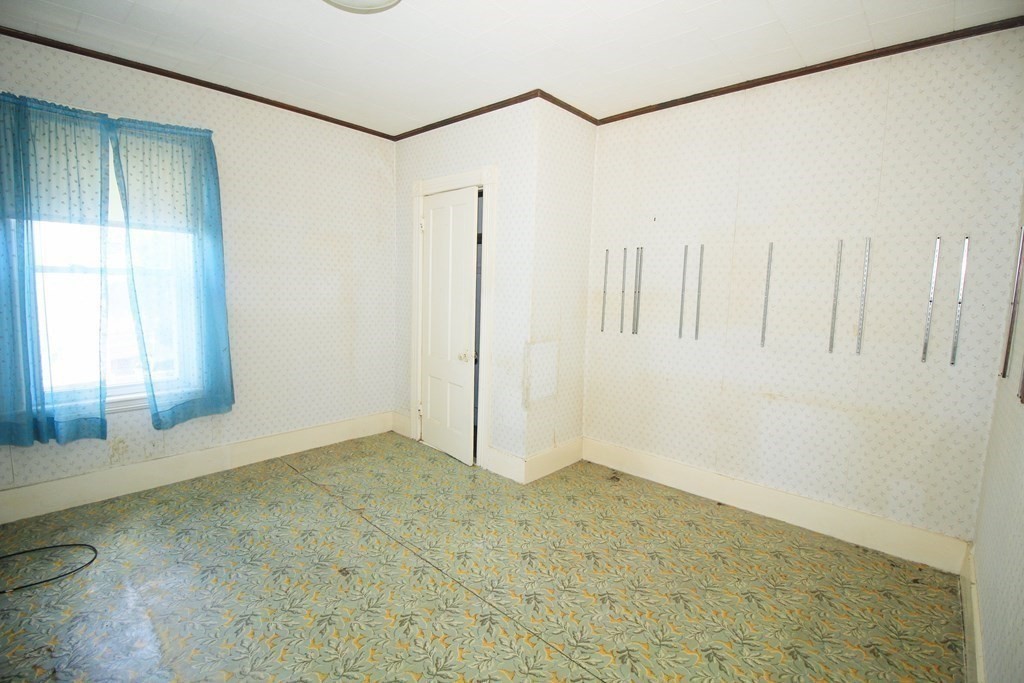 195 Millbury Street Worcester, MA 01610 - Photo 25 of 40