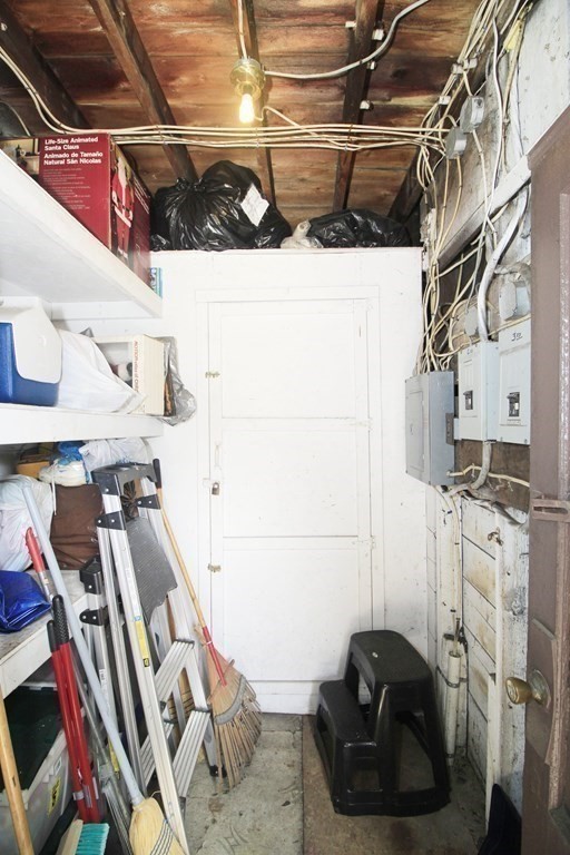 195 Millbury Street Worcester, MA 01610 - Photo 33 of 40