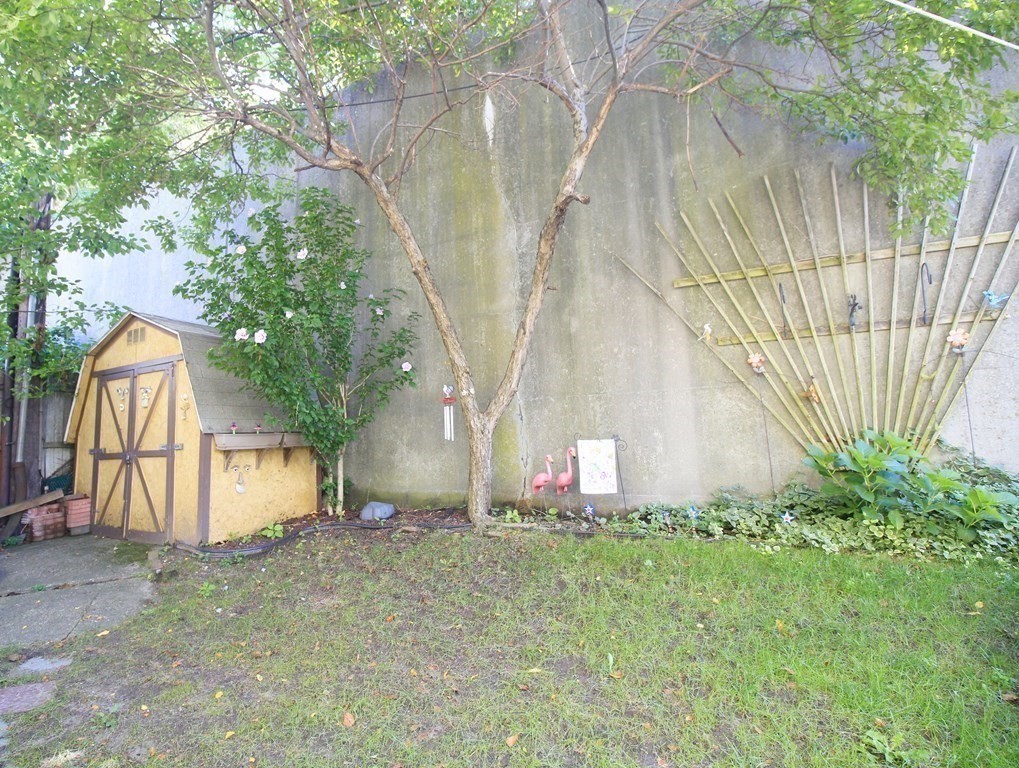 195 Millbury Street Worcester, MA 01610 - Photo 34 of 40