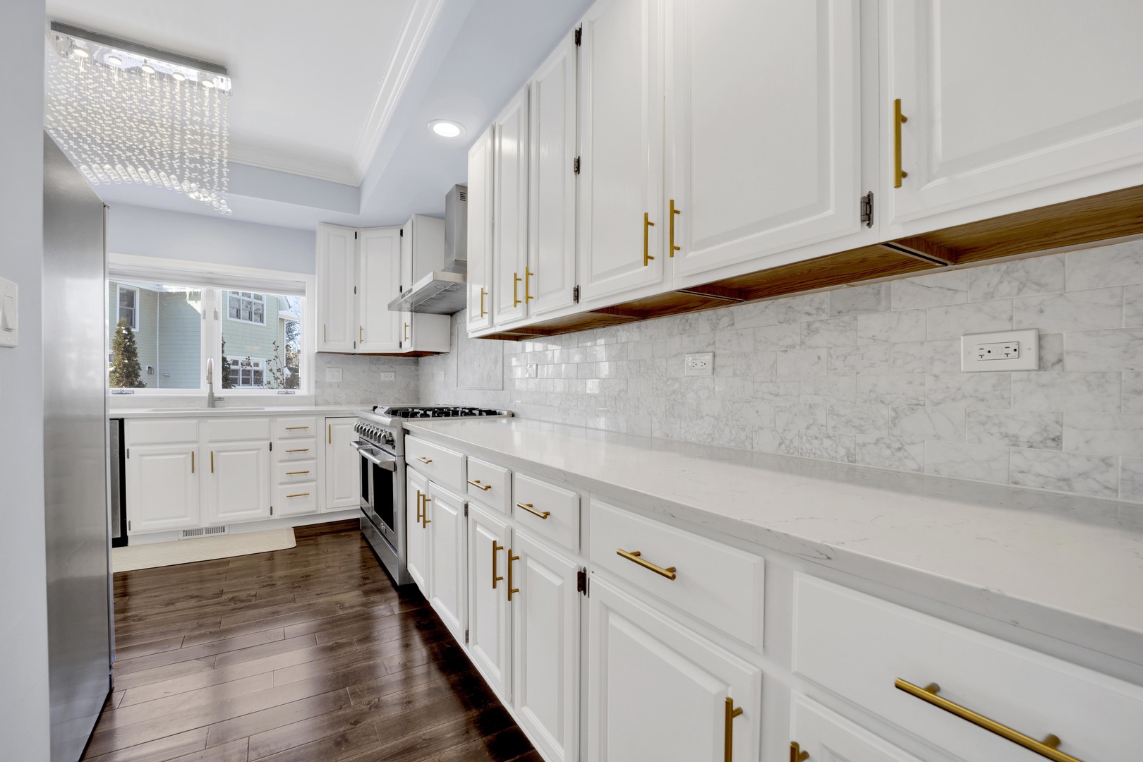 316 South Redfield Court Park Ridge, IL 60068 - Photo 12 of 53