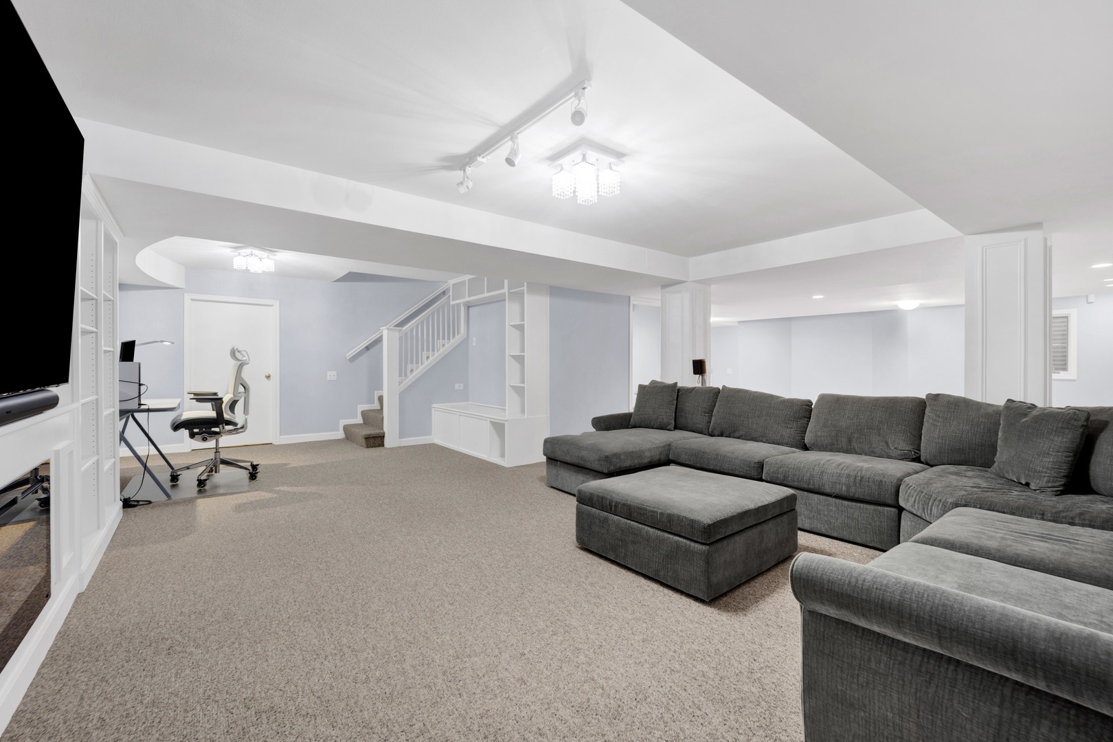 316 South Redfield Court Park Ridge, IL 60068 - Photo 40 of 53