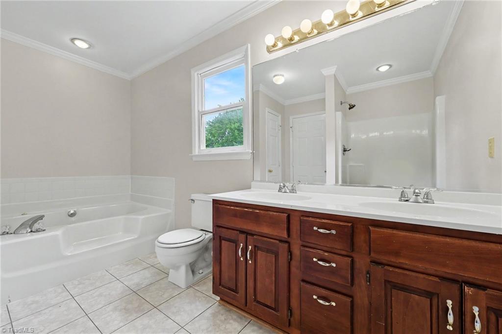 7060 Bridgewood Road Clemmons, NC 27012 - Photo 15 of 31