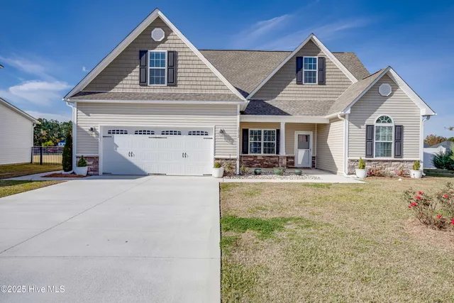 $405,000 | 1012 Loretta Lane, New Bern, NC 28562