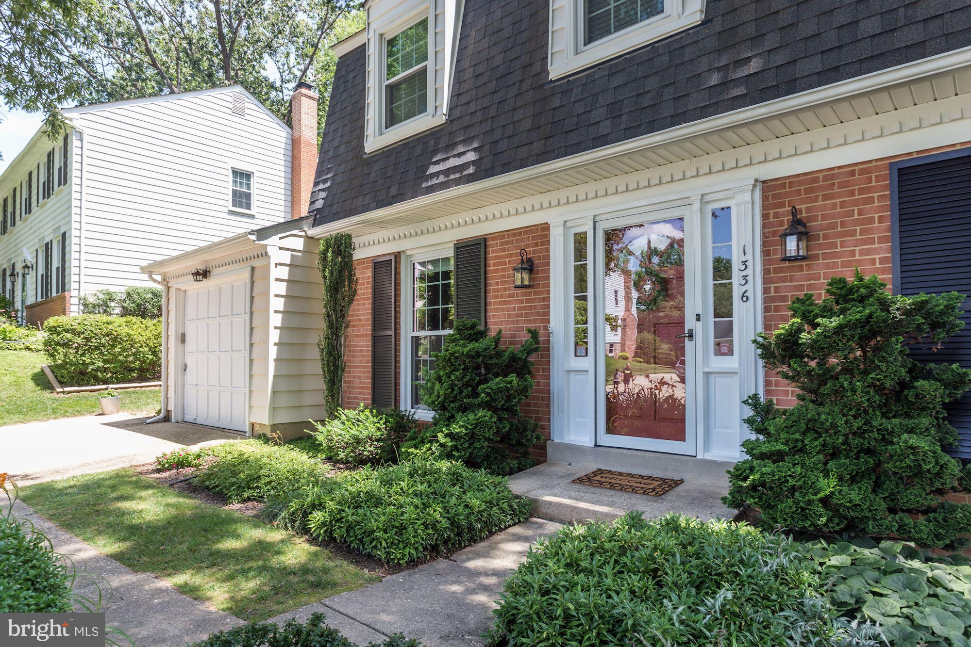 1336 Winding Waye Lane Silver Spring, MD 20902 - Photo 4 of 48
