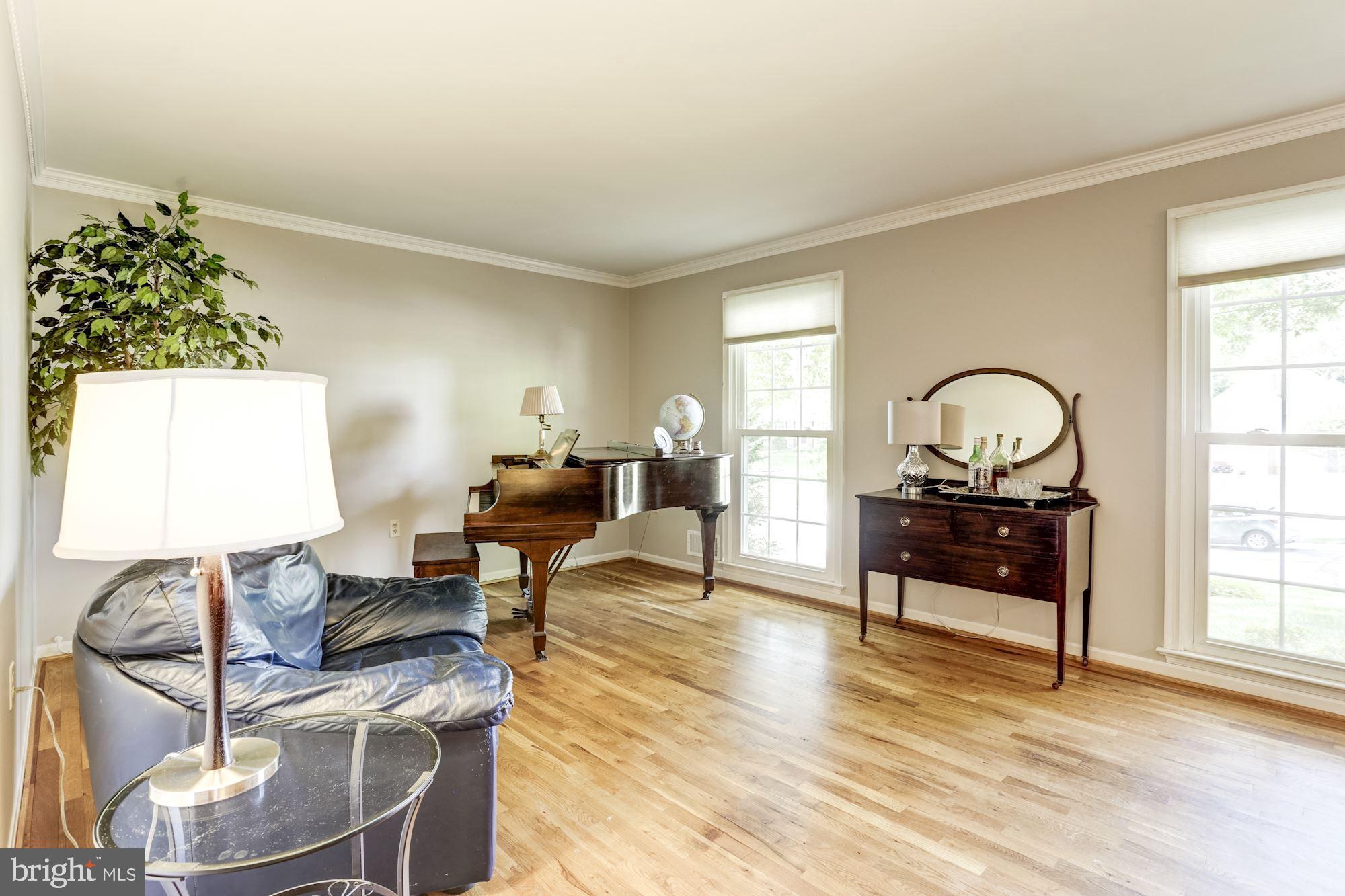 1336 Winding Waye Lane Silver Spring, MD 20902 - Photo 7 of 48