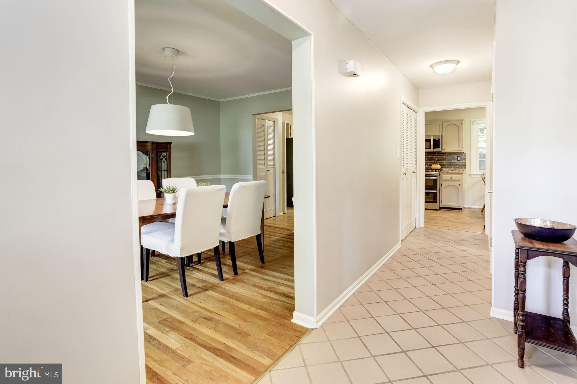 1336 Winding Waye Lane Silver Spring, MD 20902 - Photo 9 of 48
