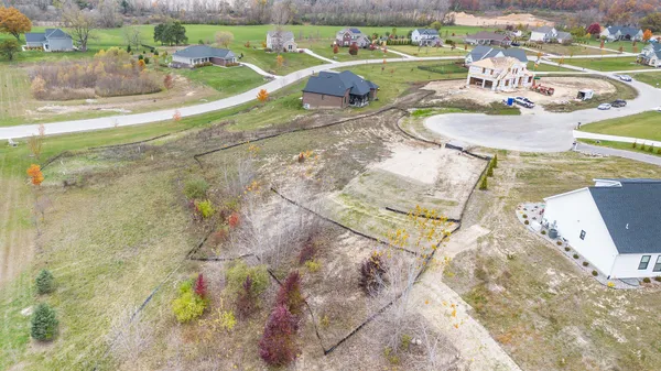 $160,000 | 510 Antler Court, Saline, MI 48176