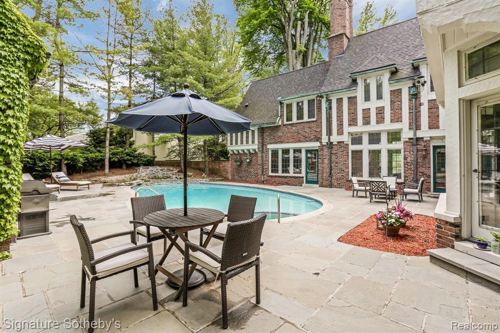 110 Cloverly Road Grosse Pointe Farms, MI 48236 - Photo 16 of 58