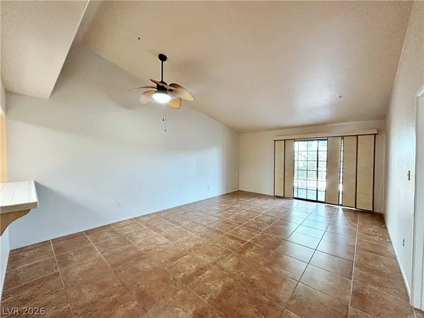 $1,840 | 2851 South Valley View Boulevard, Unit 1071, Las Vegas, NV 89102