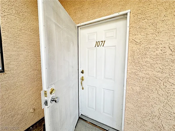 $1,840 | 2851 South Valley View Boulevard, Unit 1071, Las Vegas, NV 89102