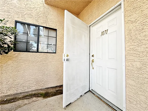 $1,840 | 2851 South Valley View Boulevard, Unit 1071, Las Vegas, NV 89102