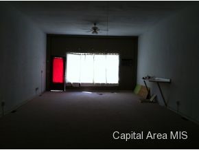 1149 West Governor Street Springfield, IL 62704 - Photo 3 of 3 Gallery Image 3