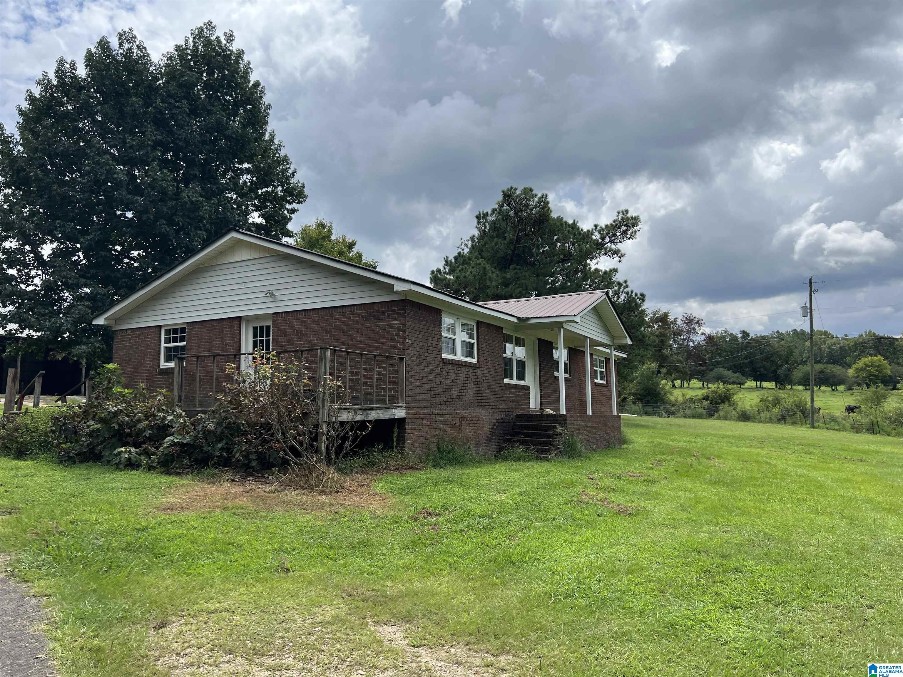 1040 Ebell Road Oneonta, AL 35121 - Photo 2 of 8