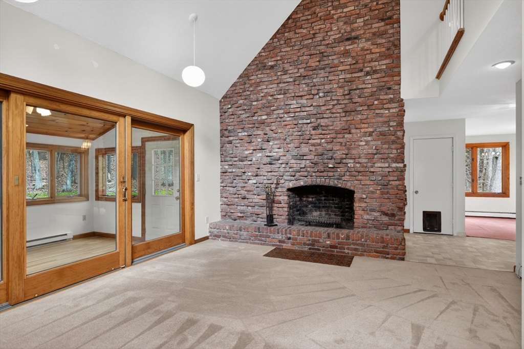 565 Langen Road Lancaster, MA 01523 - Photo 6 of 39 Gallery Image 6