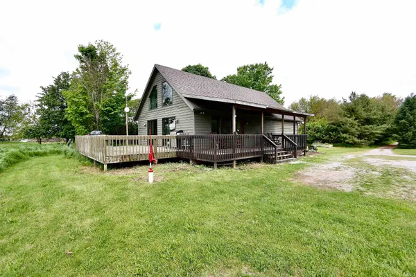 $839,900 | 189 East State Road, Fremont, IN 46737