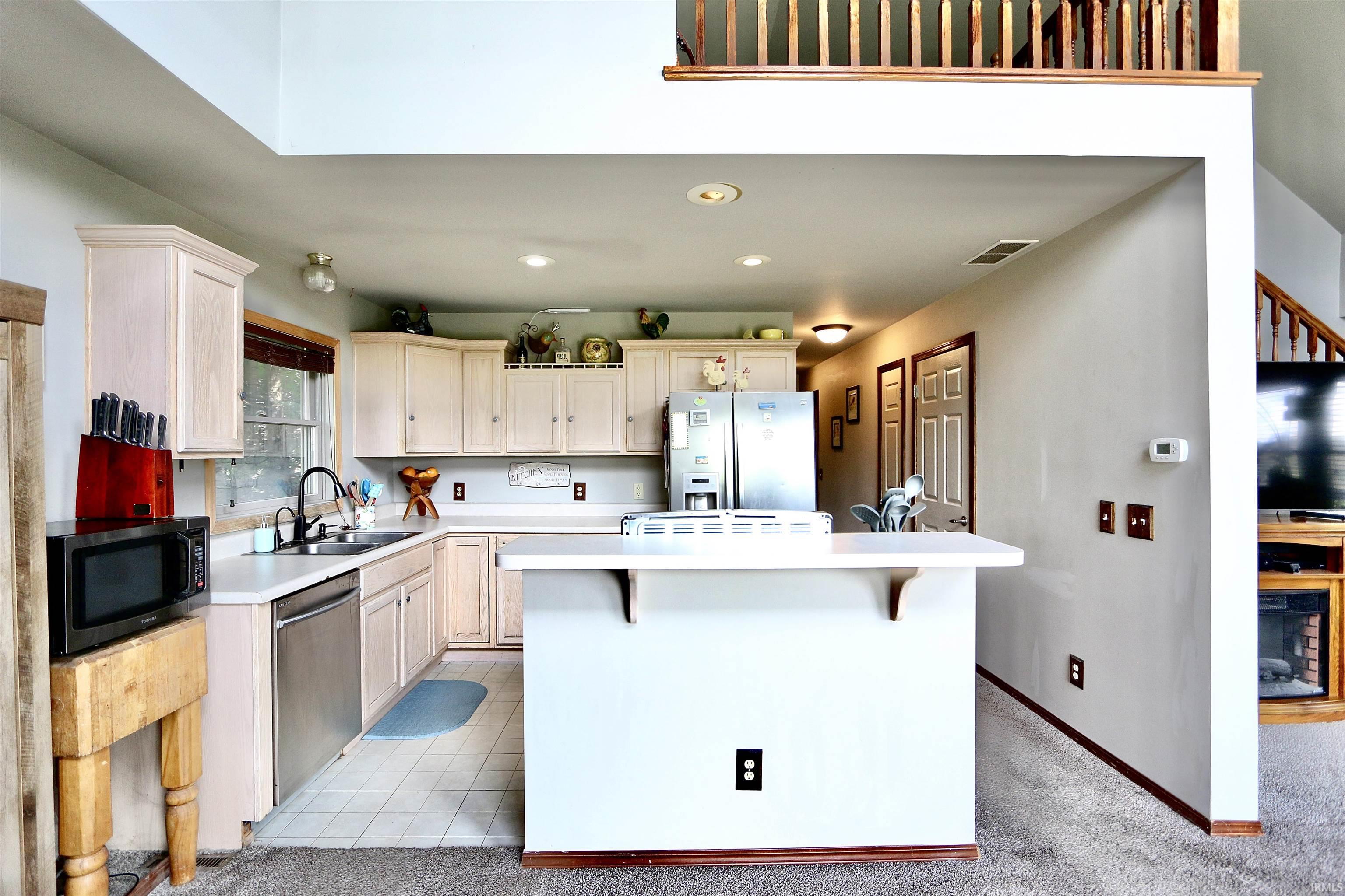 189 East State Road Fremont, IN 46737 - Photo 11 of 36