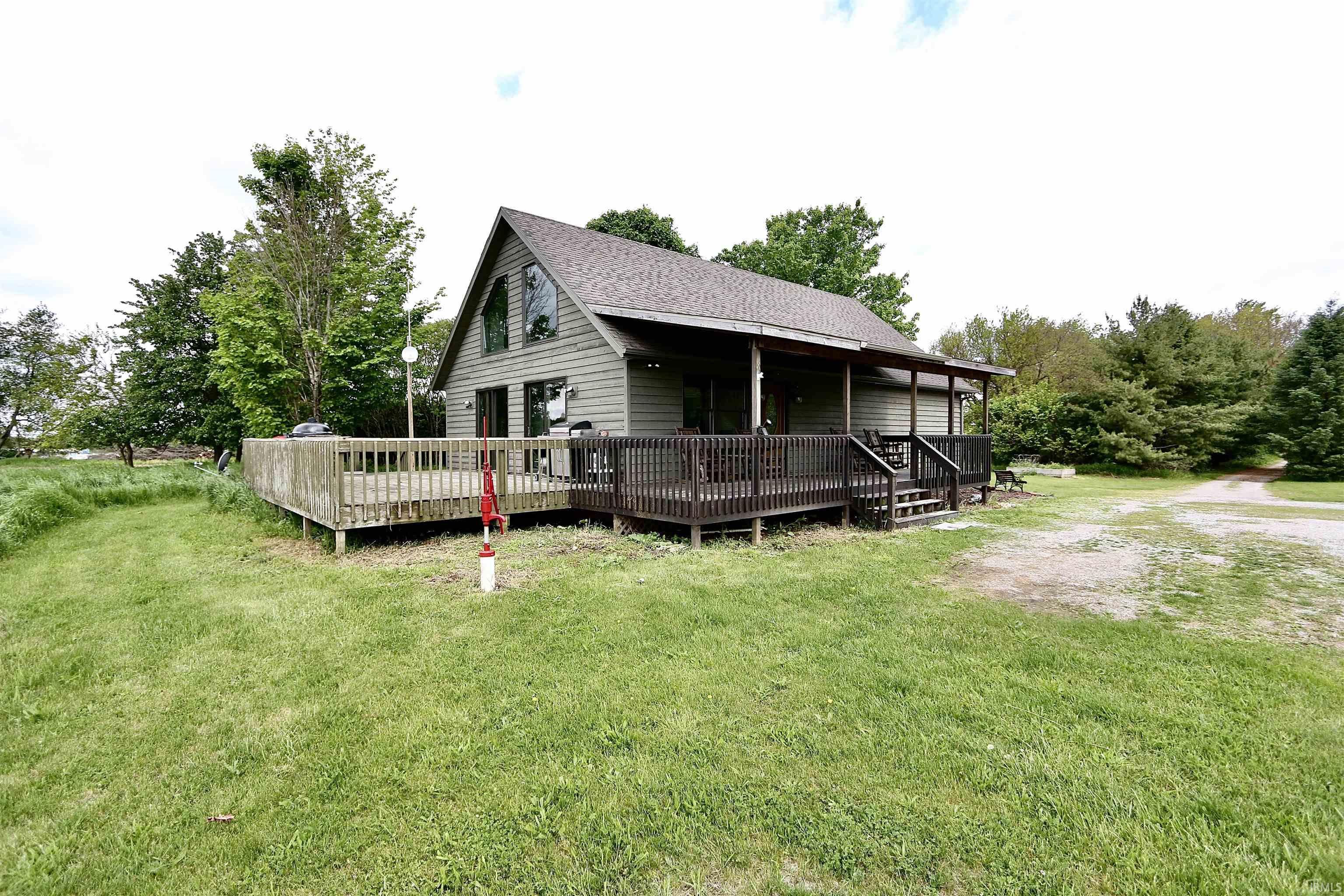 189 East State Road Fremont, IN 46737 - Photo 2 of 36