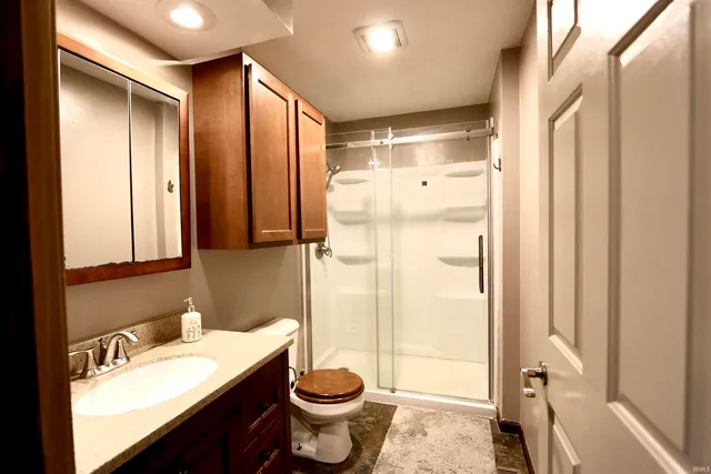 $850,000 | 189 East State Road, Fremont, IN 46737