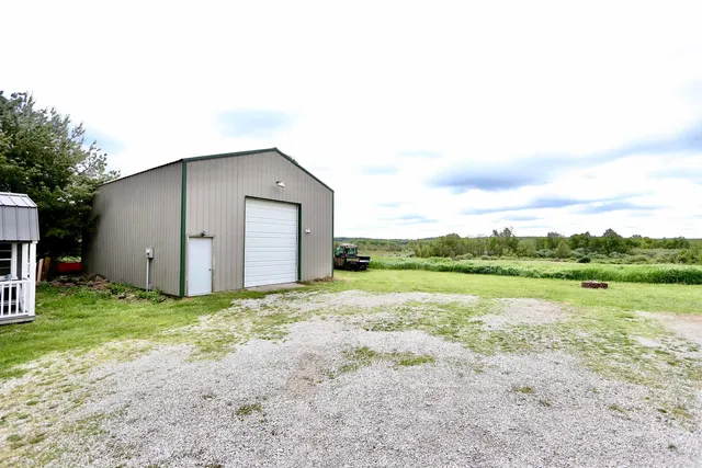 $850,000 | 189 East State Road, Fremont, IN 46737