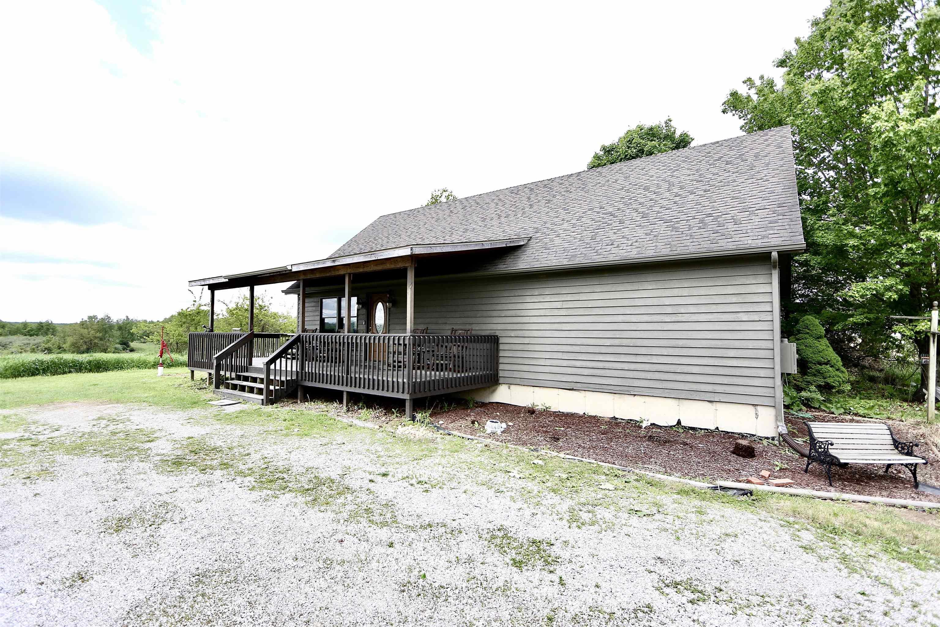 189 East State Road Fremont, IN 46737 - Photo 4 of 36