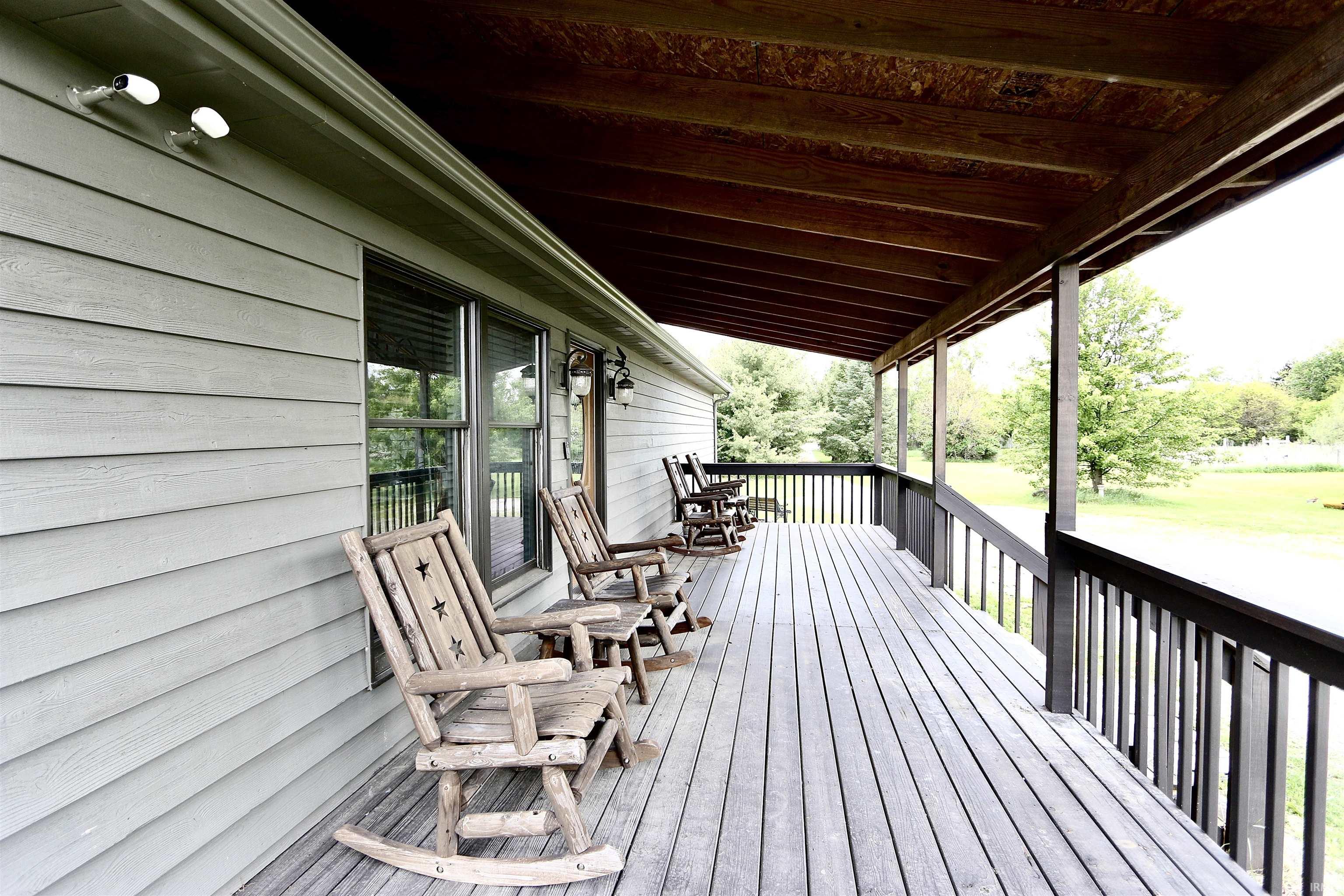 189 East State Road Fremont, IN 46737 - Photo 7 of 36