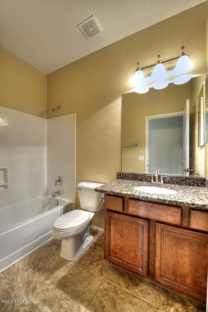 17662 West Charter Oak Road Surprise, AZ 85388 - Photo 12 of 17 Full_Bathroom