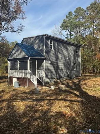 a house view with a outdoor space